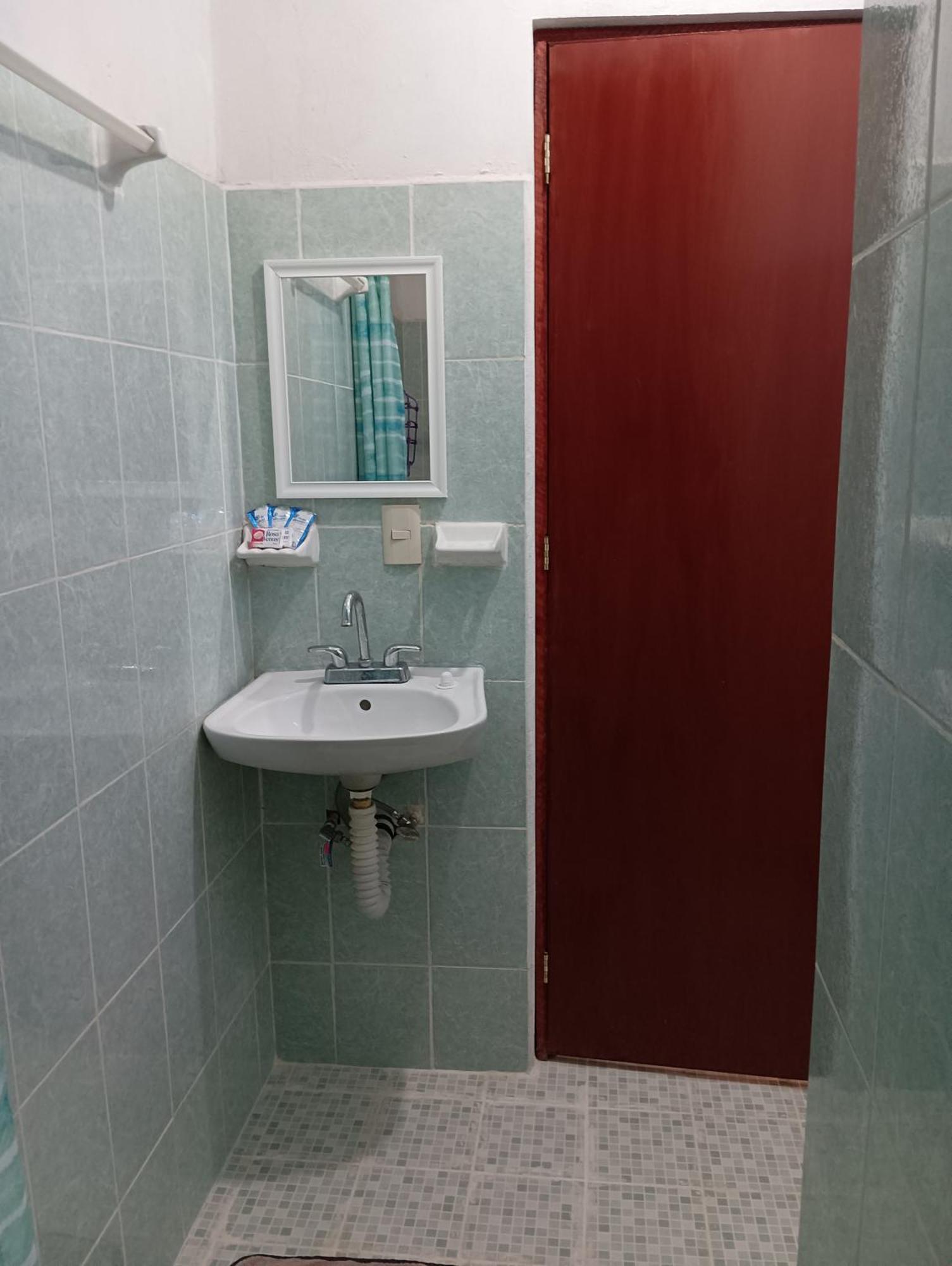 Alojamiento Ya'Ax Nah プレヤデルカーメン 部屋 写真